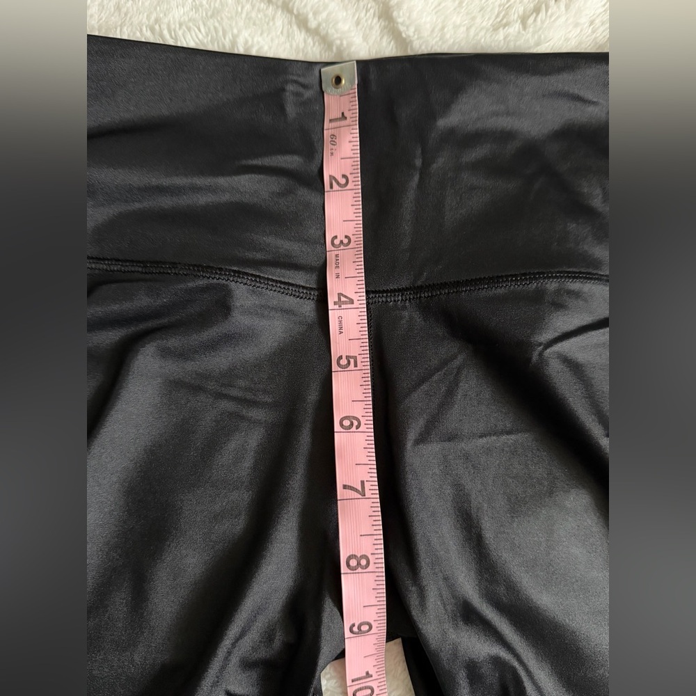Victoria's Secret Knockout Leggings w/Cut-Out Detail on Sides, Size M, NWOT - Picture 9 of 10